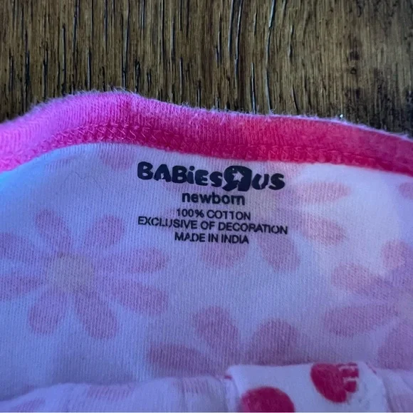 Newborn Girl Mixed Brand Bundle - Picture 12 of 16